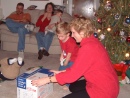 2001-12-27 late Christmas with J&H 05.jpg